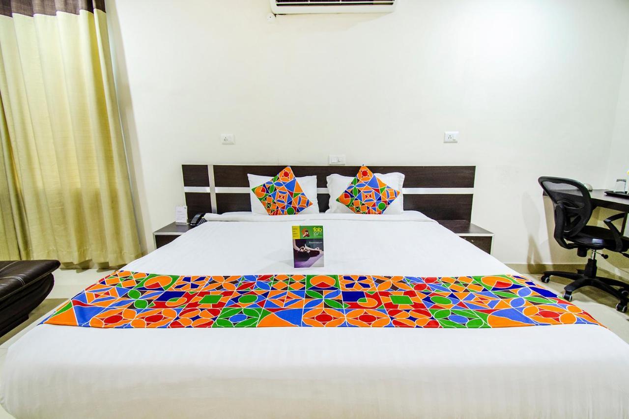 Fabhotel Pride Inn - Nr Tcs Deccan Park, Hitech City Гайдарабад Екстер'єр фото
